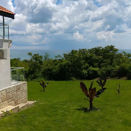 Villa Queen Maria